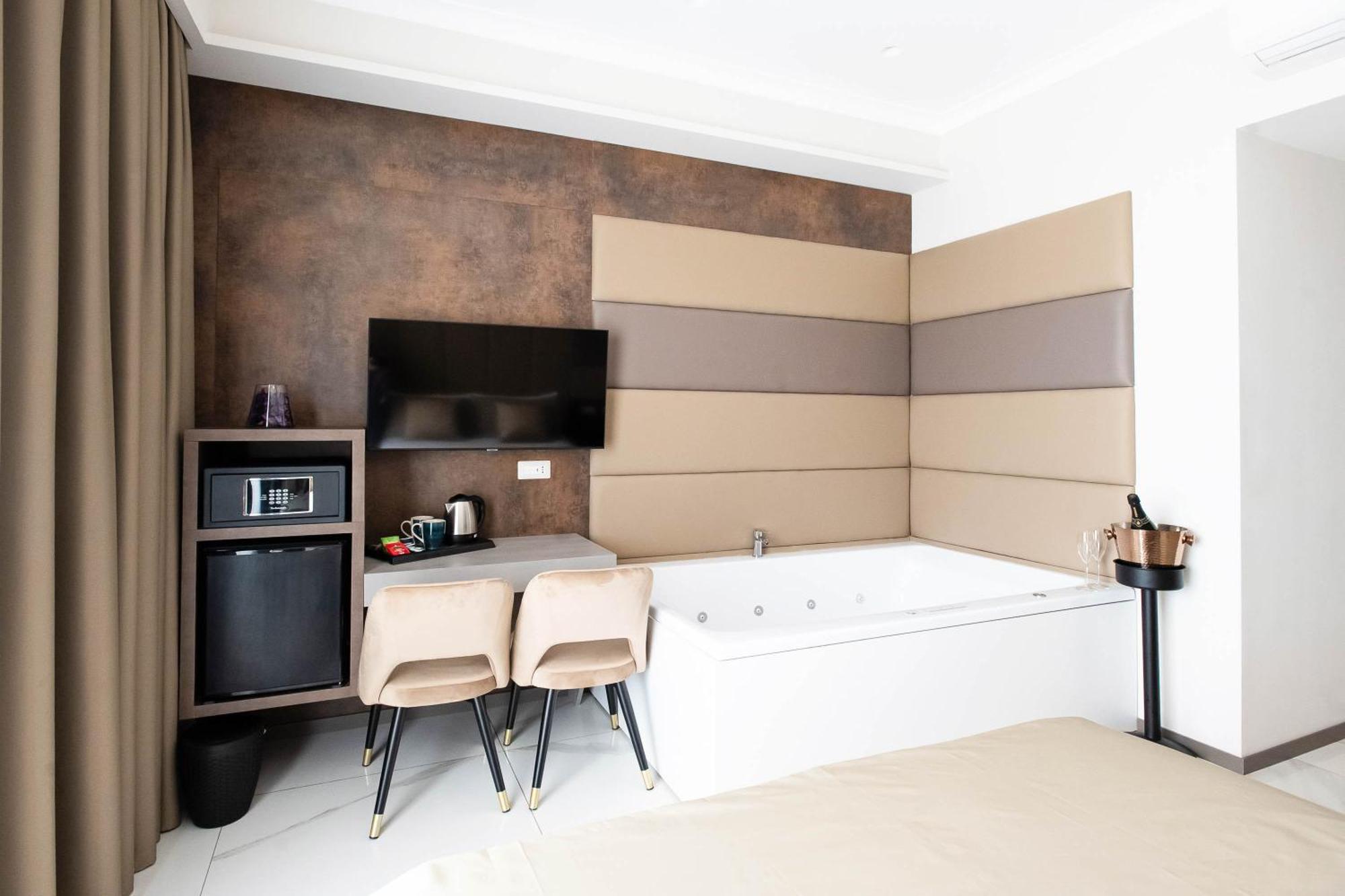 Imperatrice Suites Napoli Esterno foto