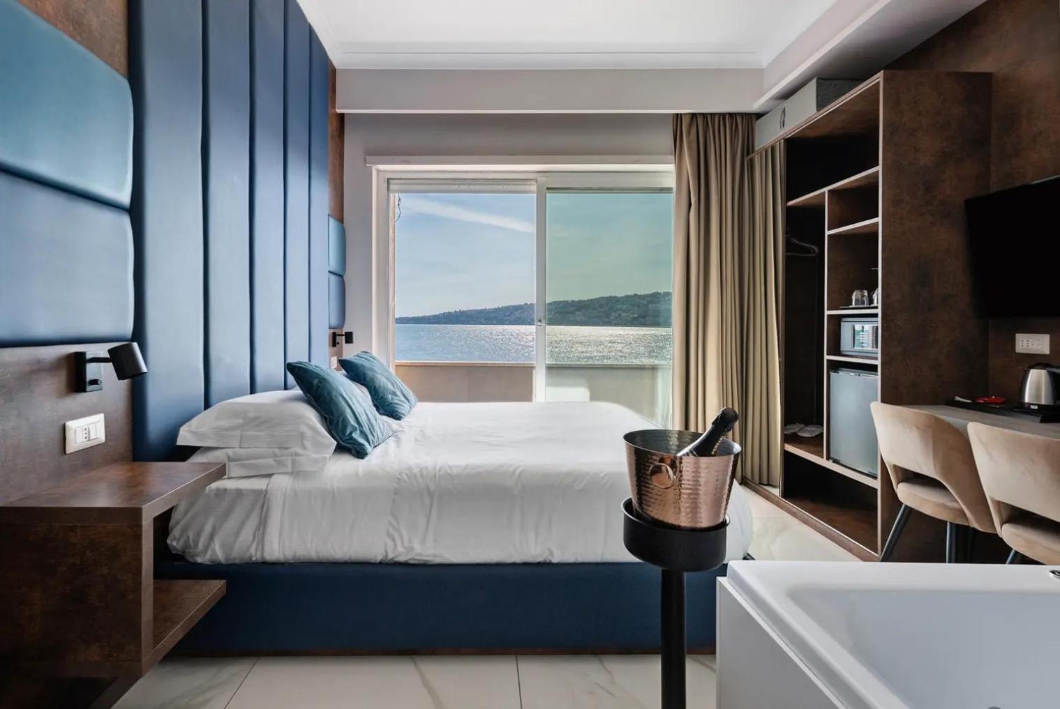 Imperatrice Suites Napoli Esterno foto
